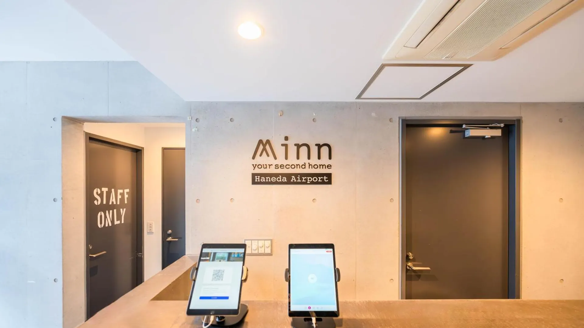 Minn Haneda Airport Tokyo